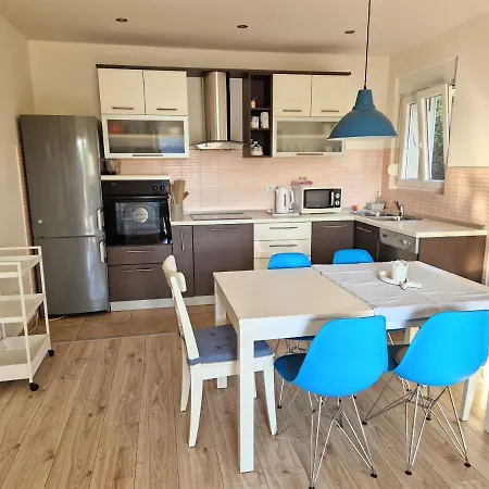 Petra Apartment
