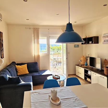 Petra Apartment *